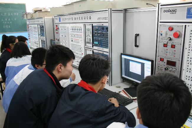 实习实训为技能而拼搏